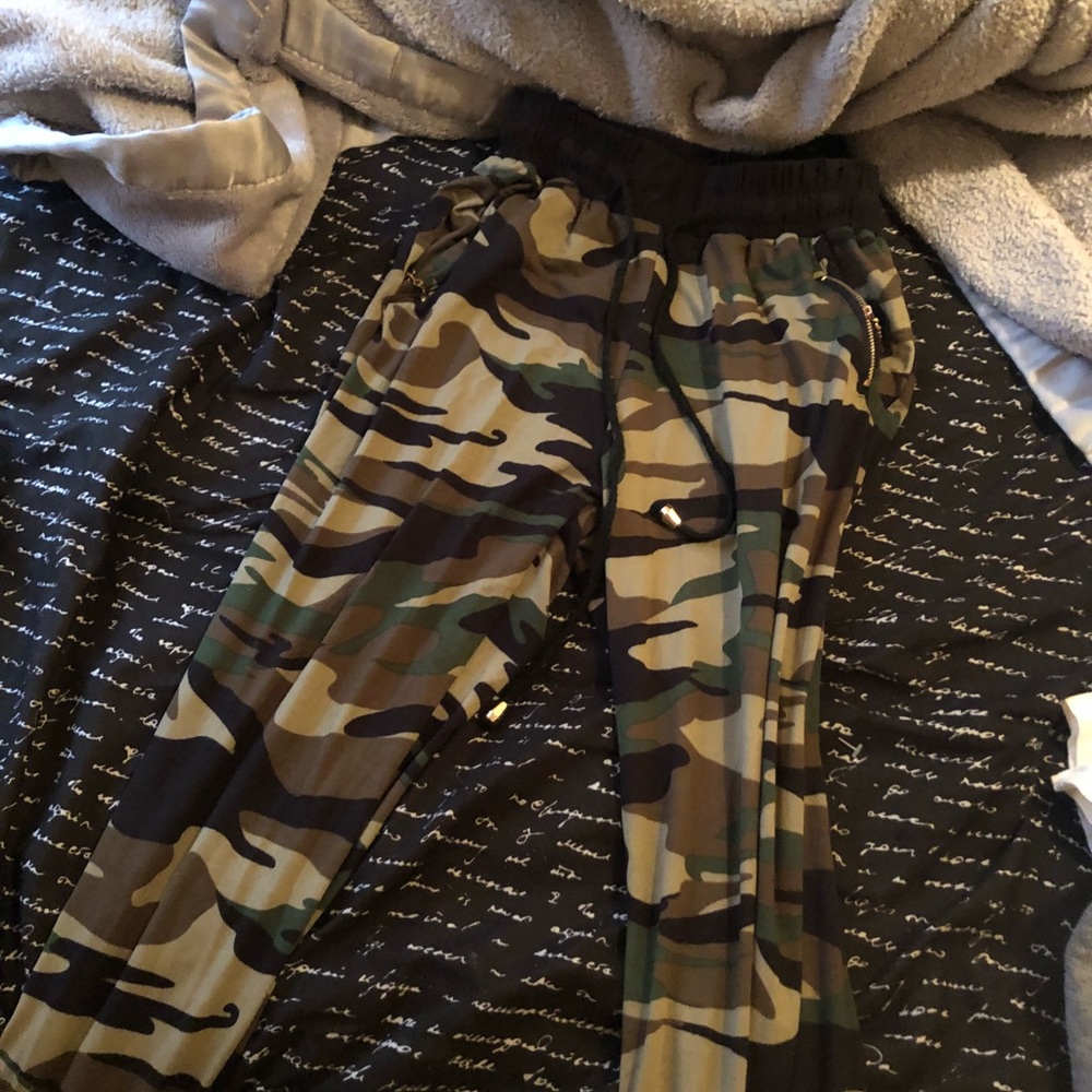 Camp joggers
